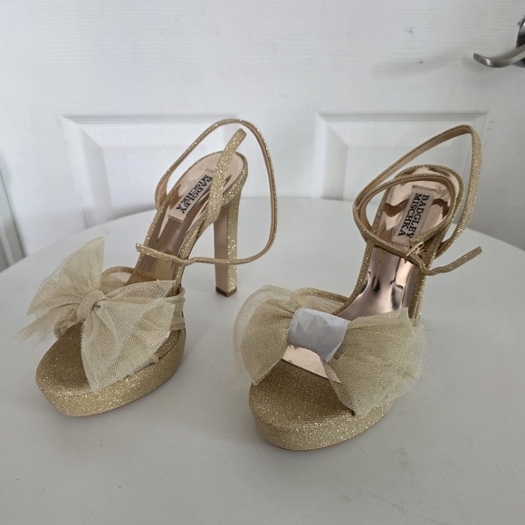 NWT Badgley Mishcka Sophie Bow Platform Sandals - Picture 3 of 7